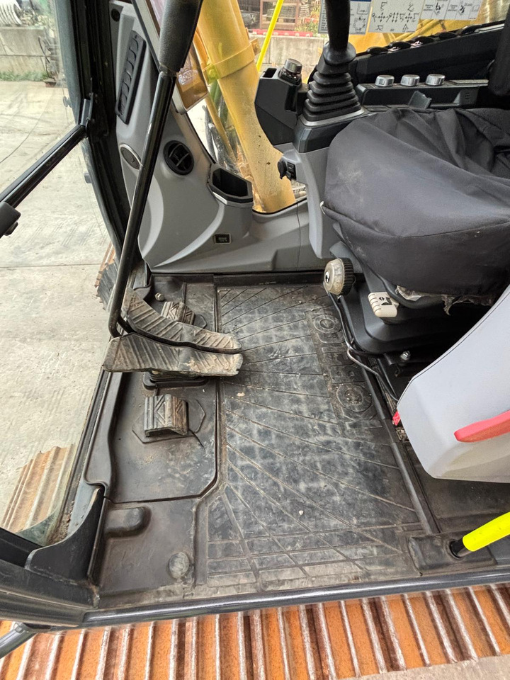 Cho thuê  Kobelco SK130LC-11 Kobelco SK130LC-11: hình 20