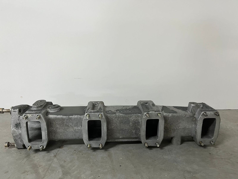 Liebherr A974 / P974 / R942 / R944 - Động cơ và các bộ phận: hình 4 Liebherr A974 / P974 / R942 / R944 - Động cơ và các bộ phận: hình 4