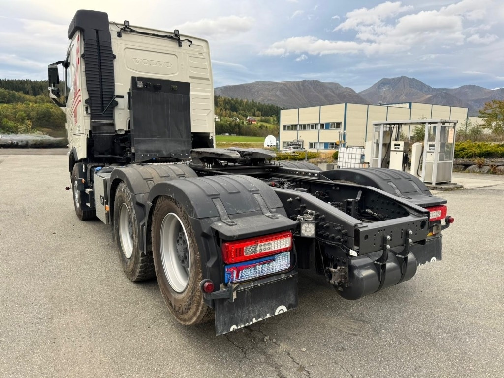 Volvo FH540 6 X 4 - Xe đầu kéo: hình 5 Volvo FH540 6 X 4 - Xe đầu kéo: hình 5