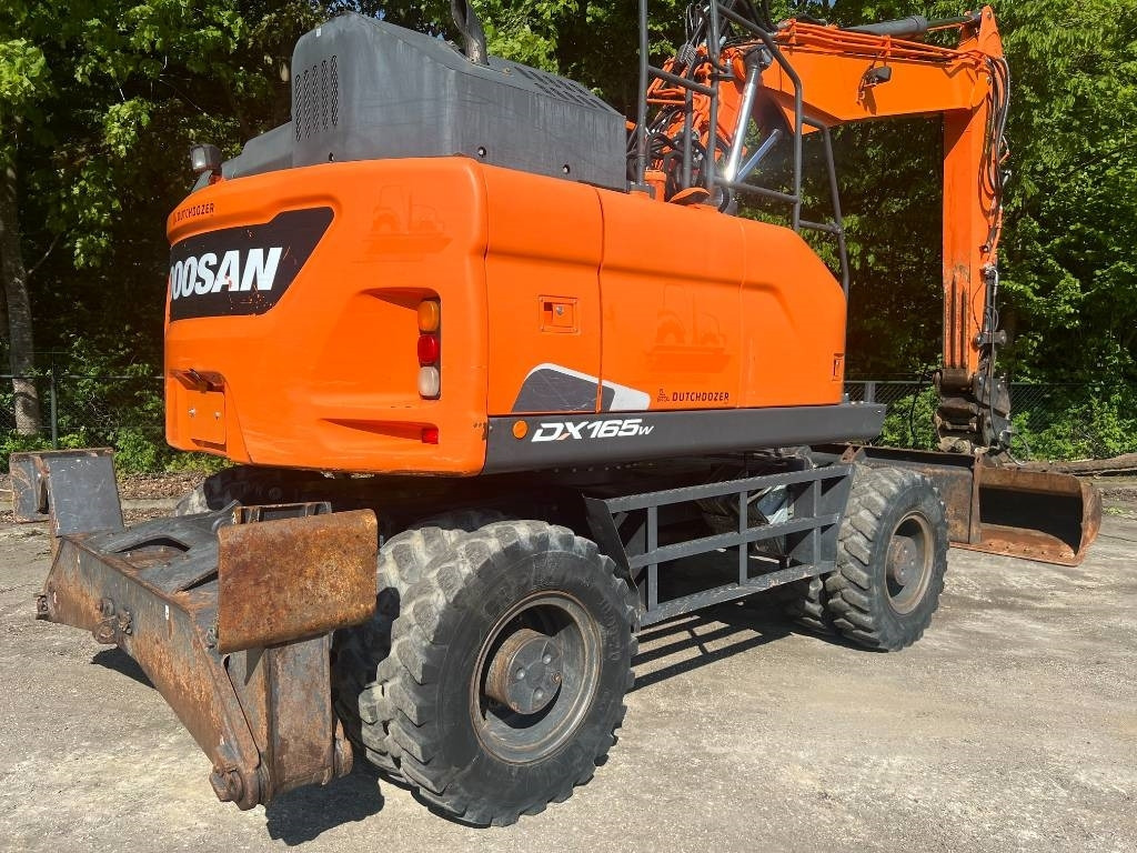 Doosan DX 165 W-5 - Máy xúc bánh lốp: hình 4 Doosan DX 165 W-5 - Máy xúc bánh lốp: hình 4
