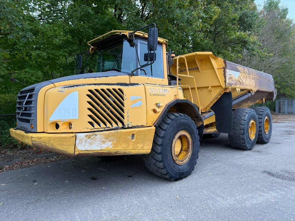 Volvo A25D - Xe ben đổ có khớp nối: hình 1 Volvo A25D - Xe ben đổ có khớp nối: hình 1