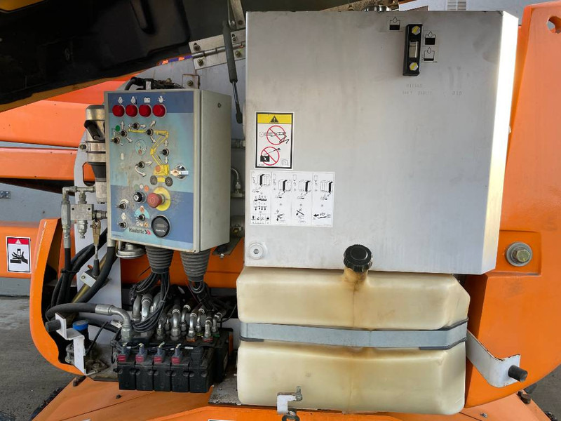 Haulotte HA 16 PX - Xe nâng người nhiều khớp nối: hình 3 Haulotte HA 16 PX - Xe nâng người nhiều khớp nối: hình 3