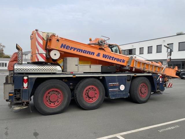 Terex Demag AC 40-1 - Cần cẩu mọi địa hình: hình 3 Terex Demag AC 40-1 - Cần cẩu mọi địa hình: hình 3