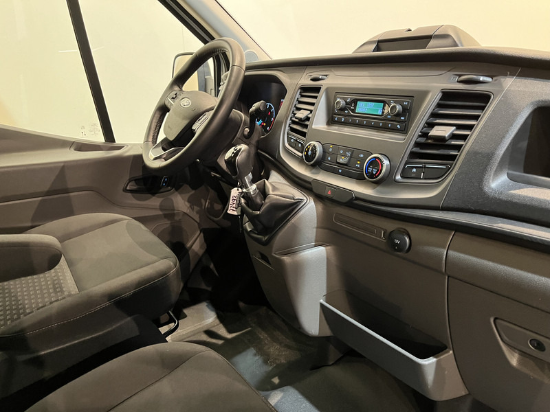 Ford Transit 2.0 TDCI L4 Trend RWD 130 PK Bakwagen / Sörensen Laadklep / Meubelbak / Euro 6 / Airco / Cruise Control / 3-Zits / 30.200 KM !! - Xe tải nhỏ thùng kín: hình 3 Ford Transit 2.0 TDCI L4 Trend RWD 130 PK Bakwagen / Sörensen Laadklep / Meubelbak / Euro 6 / Airco / Cruise Control / 3-Zits / 30.200 KM !! - Xe tải nhỏ thùng kín: hình 3