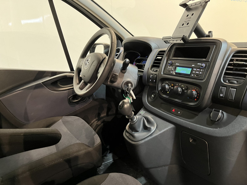 Opel Vivaro 1.6 CDTI L1H1 Servicebus / Inrichting / Euro 6 / Airco / Cruise Control / 3-Zits - Xe van nhỏ gọn: hình 3 Opel Vivaro 1.6 CDTI L1H1 Servicebus / Inrichting / Euro 6 / Airco / Cruise Control / 3-Zits - Xe van nhỏ gọn: hình 3