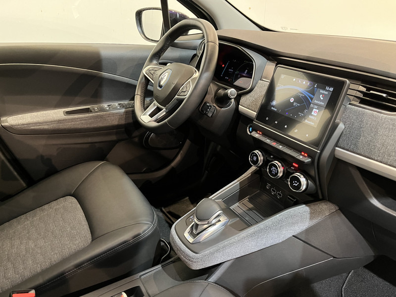 Renault ZOE R110 Experience 52 kWh (Huuraccu) / CarPlay / Camera / Airco / Cruise Control / LMV / Navigatie / 11.000 KM !! Prijs ex BTW € 9.050- - Hatchback: hình 4 Renault ZOE R110 Experience 52 kWh (Huuraccu) / CarPlay / Camera / Airco / Cruise Control / LMV / Navigatie / 11.000 KM !! Prijs ex BTW € 9.050- - Hatchback: hình 4