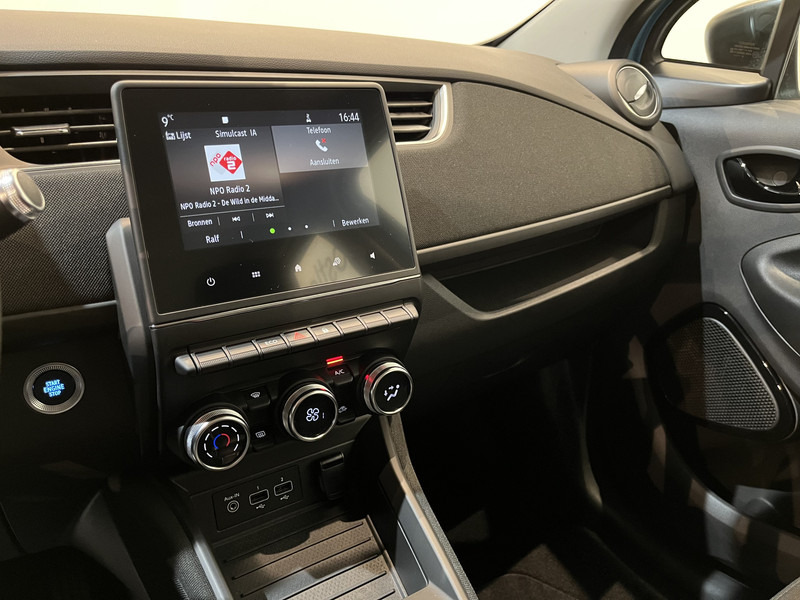 Renault ZOE R110 Life 52 kWh (Incl. Accu) / CarPlay / Airco / Cruise Control / 62.600 KM !! Prijs ex BTW € 11.500,- - Hatchback: hình 5 Renault ZOE R110 Life 52 kWh (Incl. Accu) / CarPlay / Airco / Cruise Control / 62.600 KM !! Prijs ex BTW € 11.500,- - Hatchback: hình 5