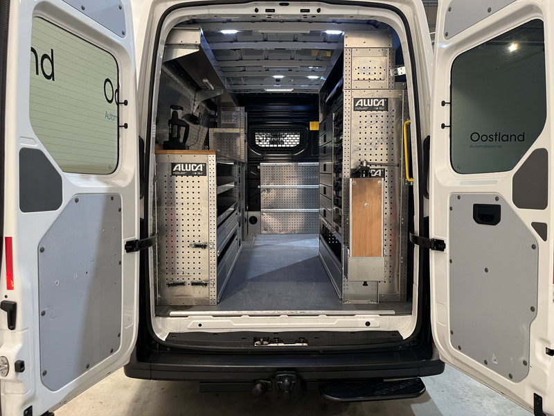 Volkswagen Crafter 35 2.0 TDI L3H3 140 PK RWD Servicebus / Aluca Inrichting / Euro 6 / Trekhaak 3000 KG / Airco / Camera / Navigatie / CarPlay - Xe van chở hàng: hình 4 Volkswagen Crafter 35 2.0 TDI L3H3 140 PK RWD Servicebus / Aluca Inrichting / Euro 6 / Trekhaak 3000 KG / Airco / Camera / Navigatie / CarPlay - Xe van chở hàng: hình 4