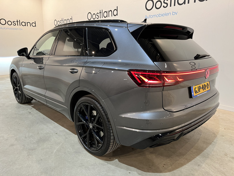 Volkswagen Touareg R 3.0 TSi 462 PK eHybrid 4MOTION Full Options / Luchtvering / IQ Matrix / 360 Camera / Panoramadak / Head-Up / Leder / Stoelventilatie / Stoelverwarming - SUV: hình 4 Volkswagen Touareg R 3.0 TSi 462 PK eHybrid 4MOTION Full Options / Luchtvering / IQ Matrix / 360 Camera / Panoramadak / Head-Up / Leder / Stoelventilatie / Stoelverwarming - SUV: hình 4