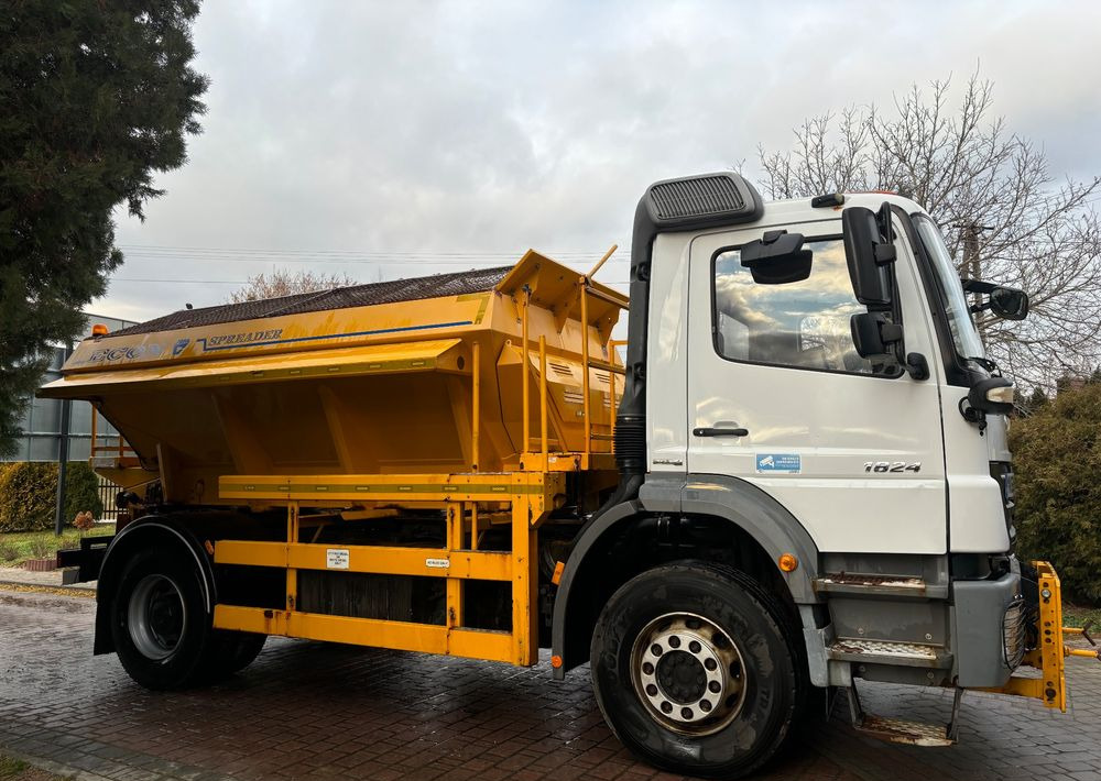 Mercedes-Benz Axor 4x2 piaskarka solarka econ schmidt 1824 e5 - Xe dọn tuyết: hình 4 Mercedes-Benz Axor 4x2 piaskarka solarka econ schmidt 1824 e5 - Xe dọn tuyết: hình 4