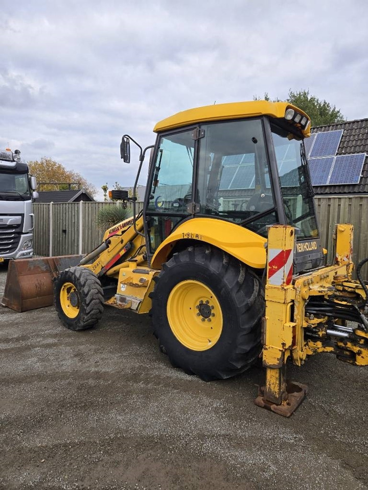 New Holland LB 95 B-4 PT - Máy xúc trước múc sau: hình 2 New Holland LB 95 B-4 PT - Máy xúc trước múc sau: hình 2