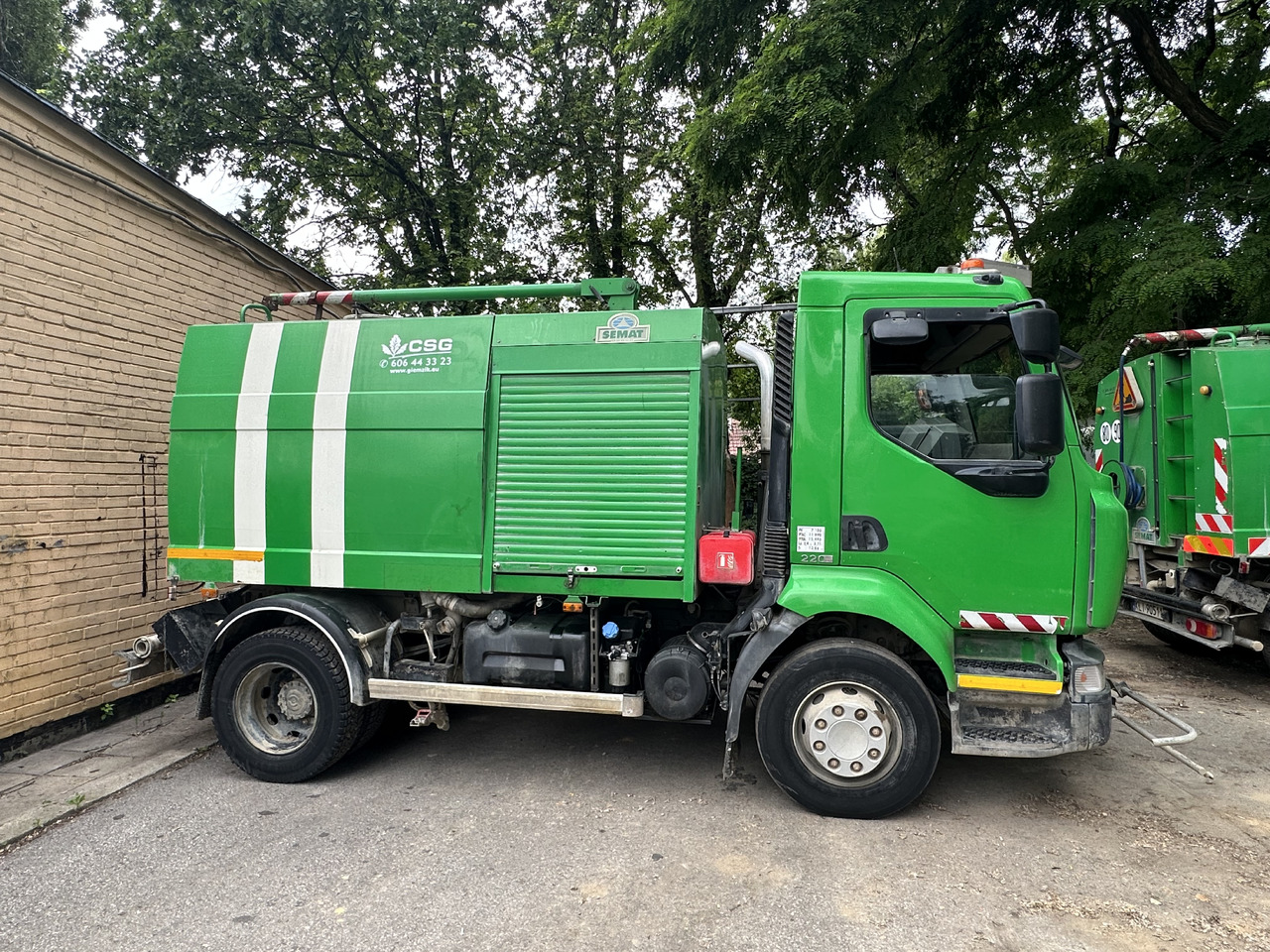 Renault Midlum Semat streetwasher water truck Laveuse 4500l schemmfahrzeug - Xe quét đường: hình 3 Renault Midlum Semat streetwasher water truck Laveuse 4500l schemmfahrzeug - Xe quét đường: hình 3