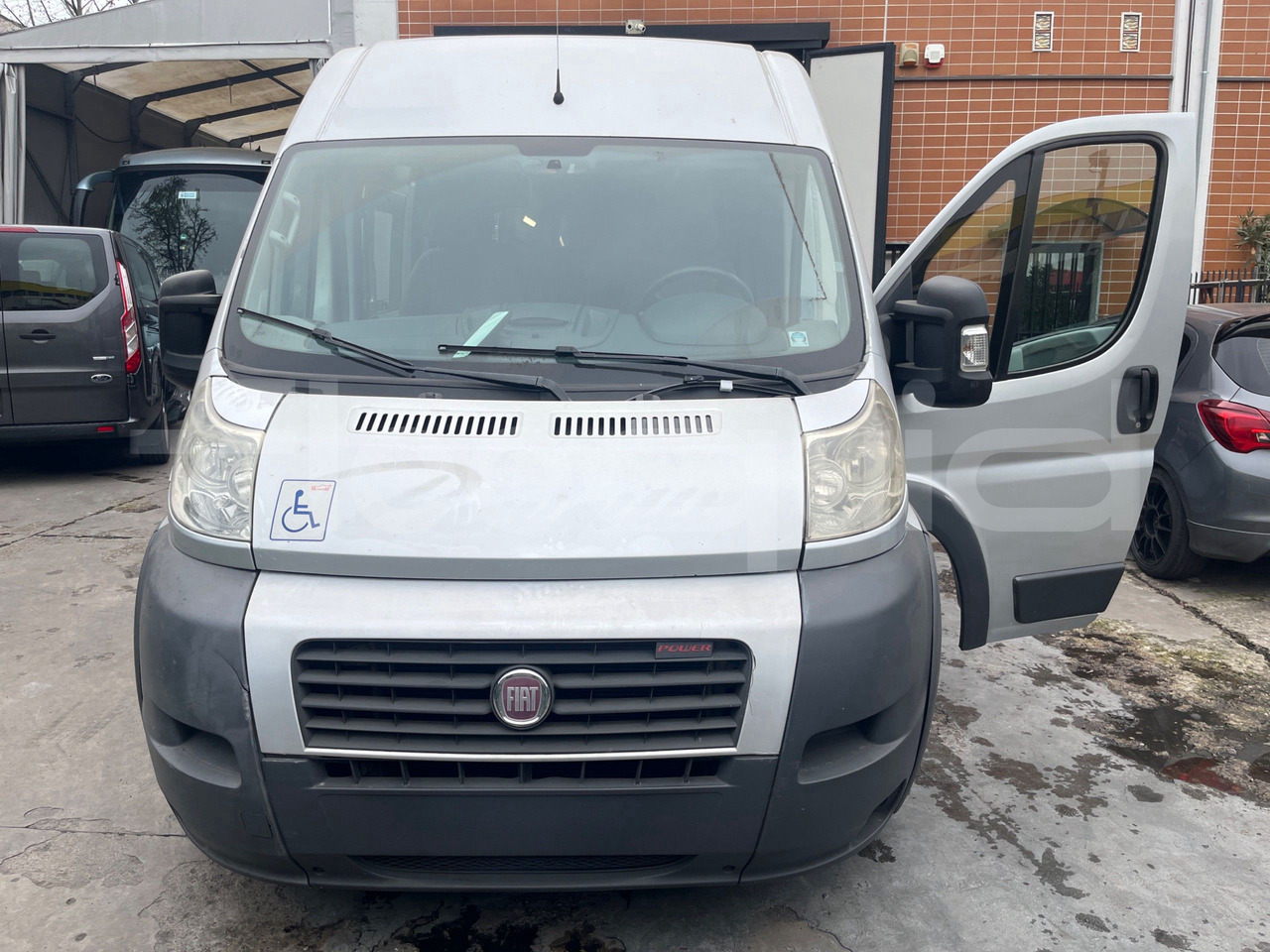 Fiat Ducato - Xe bus mini, Xe van chở khách: hình 1 Fiat Ducato - Xe bus mini, Xe van chở khách: hình 1
