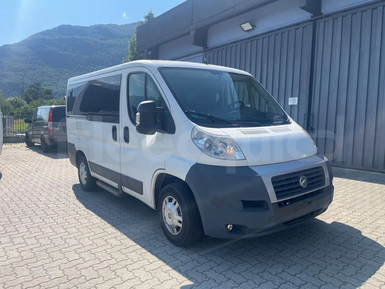 Fiat Ducato - Xe bus mini, Xe van chở khách: hình 1 Fiat Ducato - Xe bus mini, Xe van chở khách: hình 1
