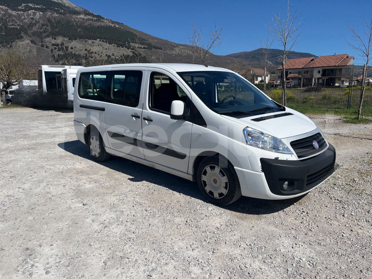 Fiat Scudo - Xe bus mini, Xe van chở khách: hình 1 Fiat Scudo - Xe bus mini, Xe van chở khách: hình 1