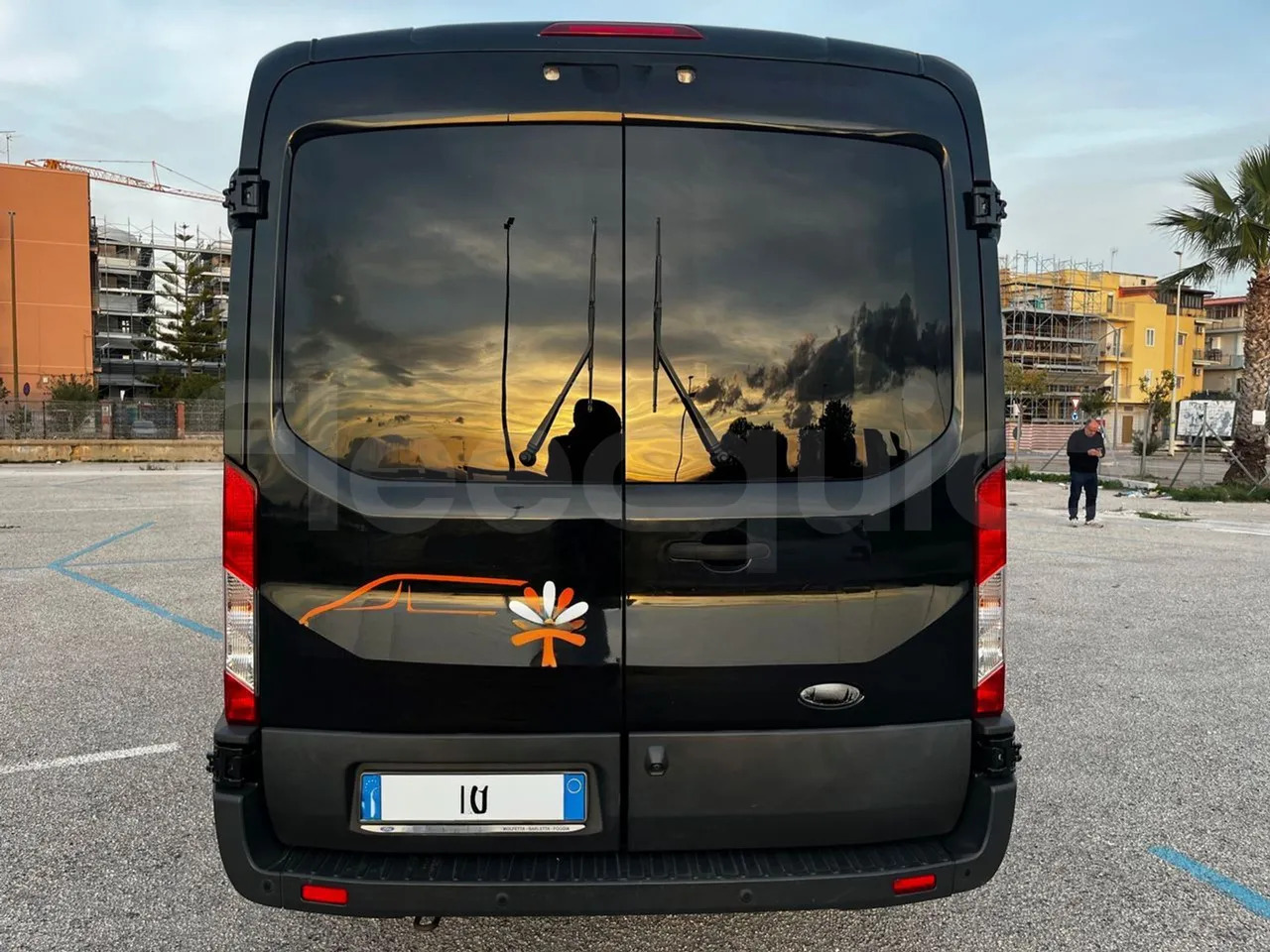 Ford Transit - Xe bus mini, Xe van chở khách: hình 5 Ford Transit - Xe bus mini, Xe van chở khách: hình 5
