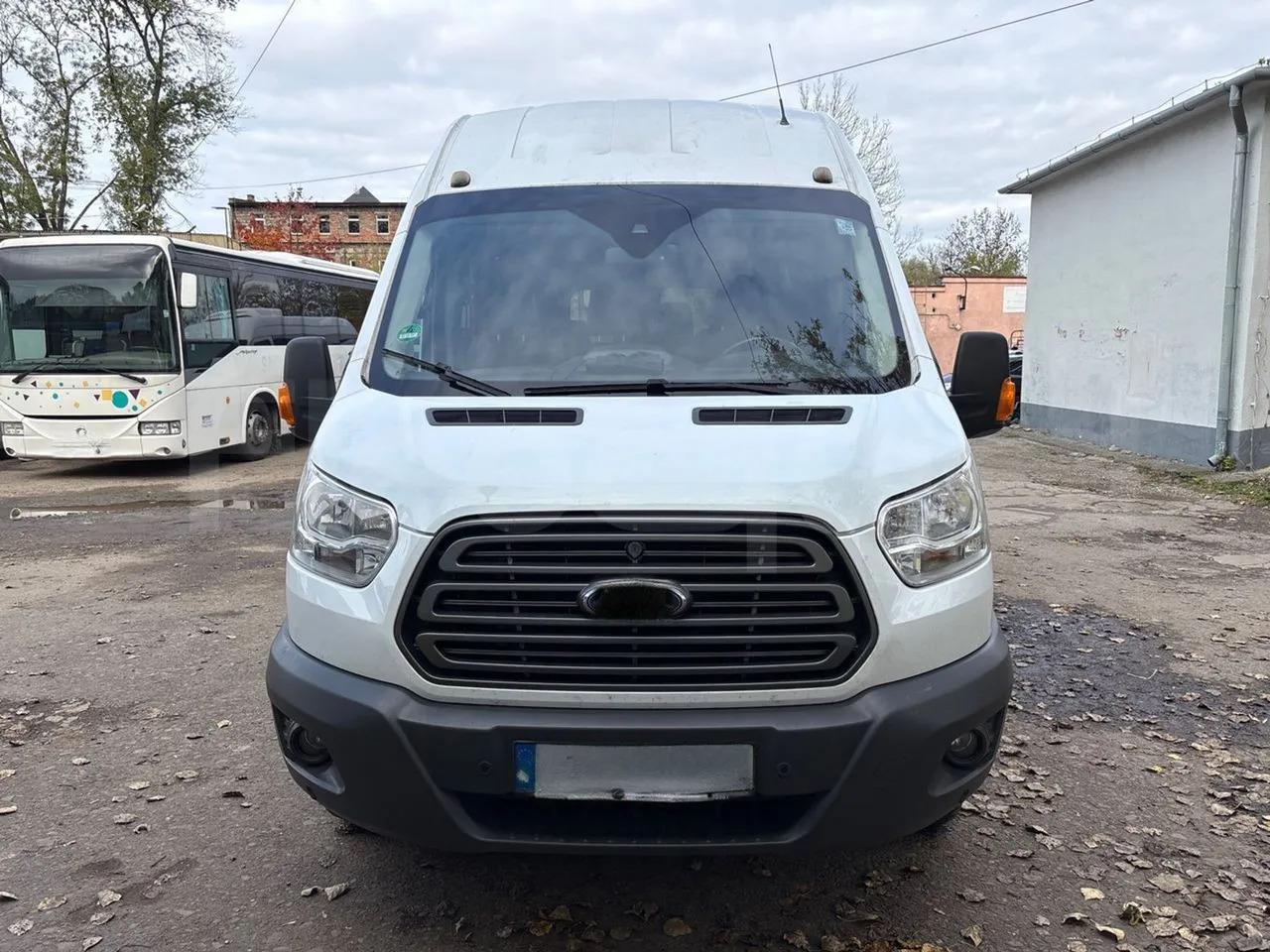Ford Transit - Xe bus mini, Xe van chở khách: hình 2 Ford Transit - Xe bus mini, Xe van chở khách: hình 2