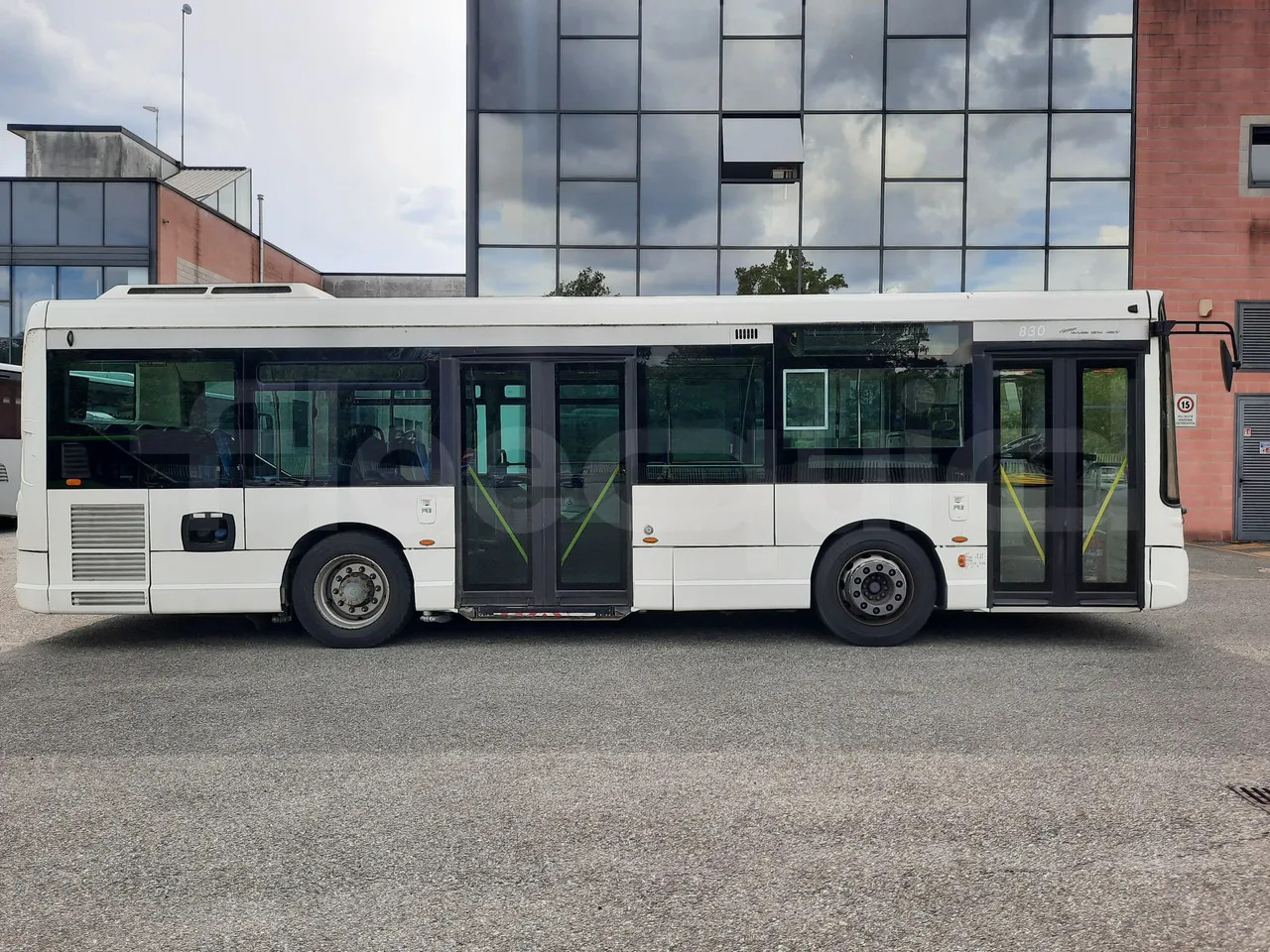 Xe bus đô thị Heuliez GX127: hình 11
