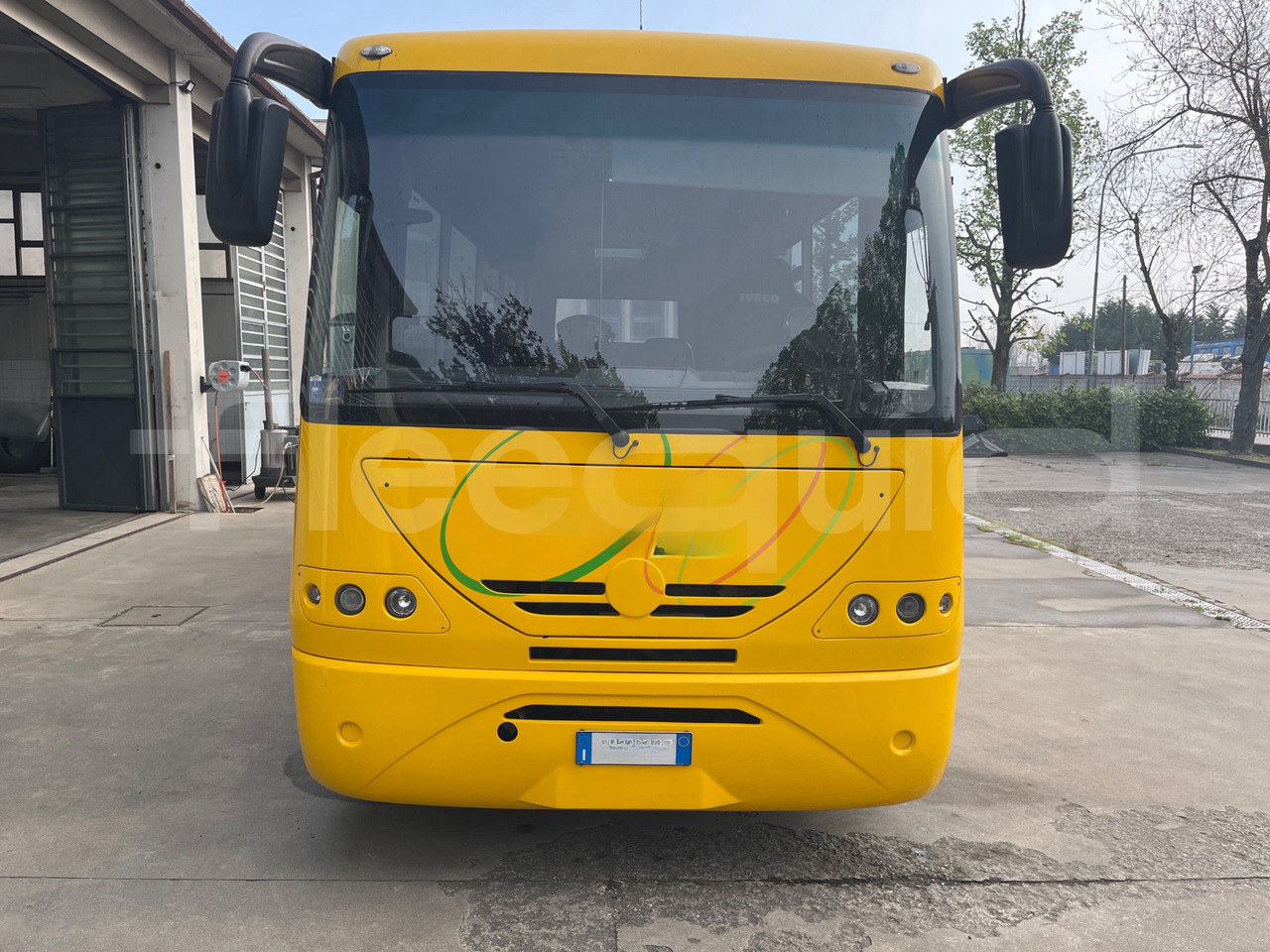 Iveco 100/E4 - Xe buýt trường học: hình 2 Iveco 100/E4 - Xe buýt trường học: hình 2