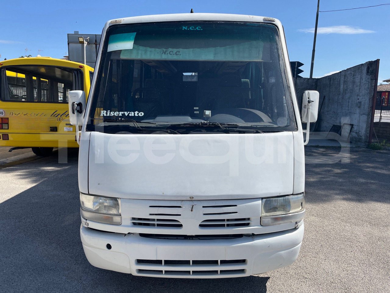 Iveco 59E12 - Xe bus mini, Xe van chở khách: hình 2 Iveco 59E12 - Xe bus mini, Xe van chở khách: hình 2