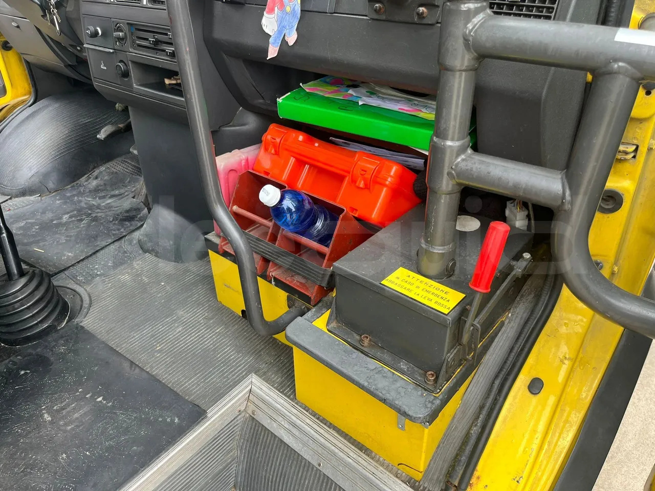 Iveco A45E10 - Xe buýt trường học: hình 2 Iveco A45E10 - Xe buýt trường học: hình 2