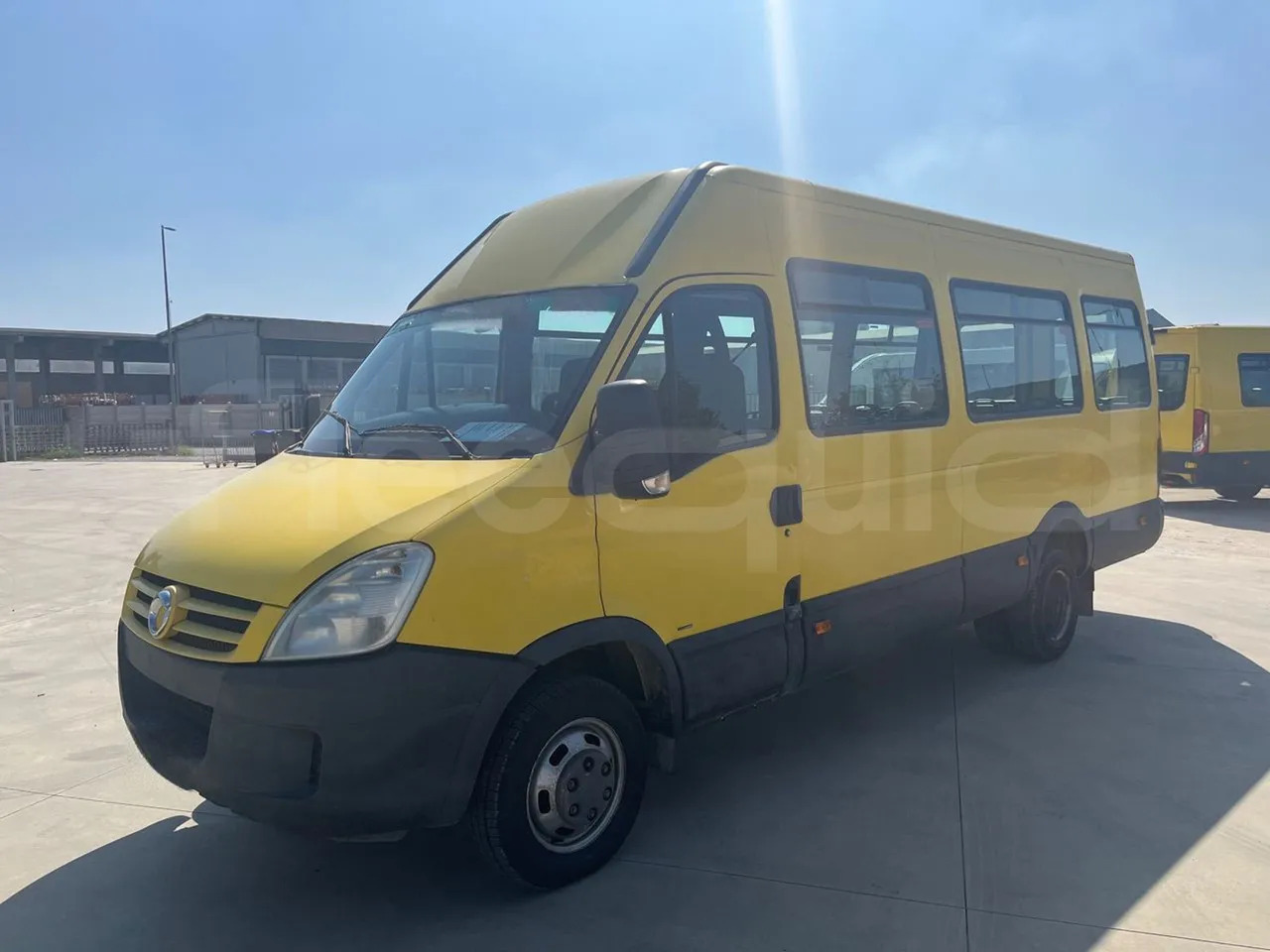 Iveco A50 - Xe buýt trường học: hình 4 Iveco A50 - Xe buýt trường học: hình 4