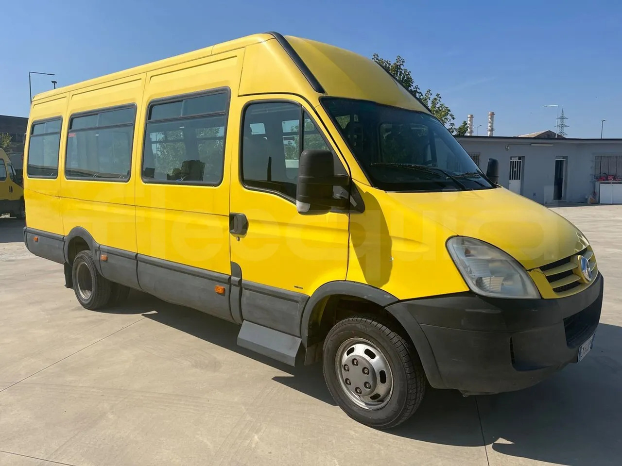 Iveco A50 - Xe buýt trường học: hình 1 Iveco A50 - Xe buýt trường học: hình 1