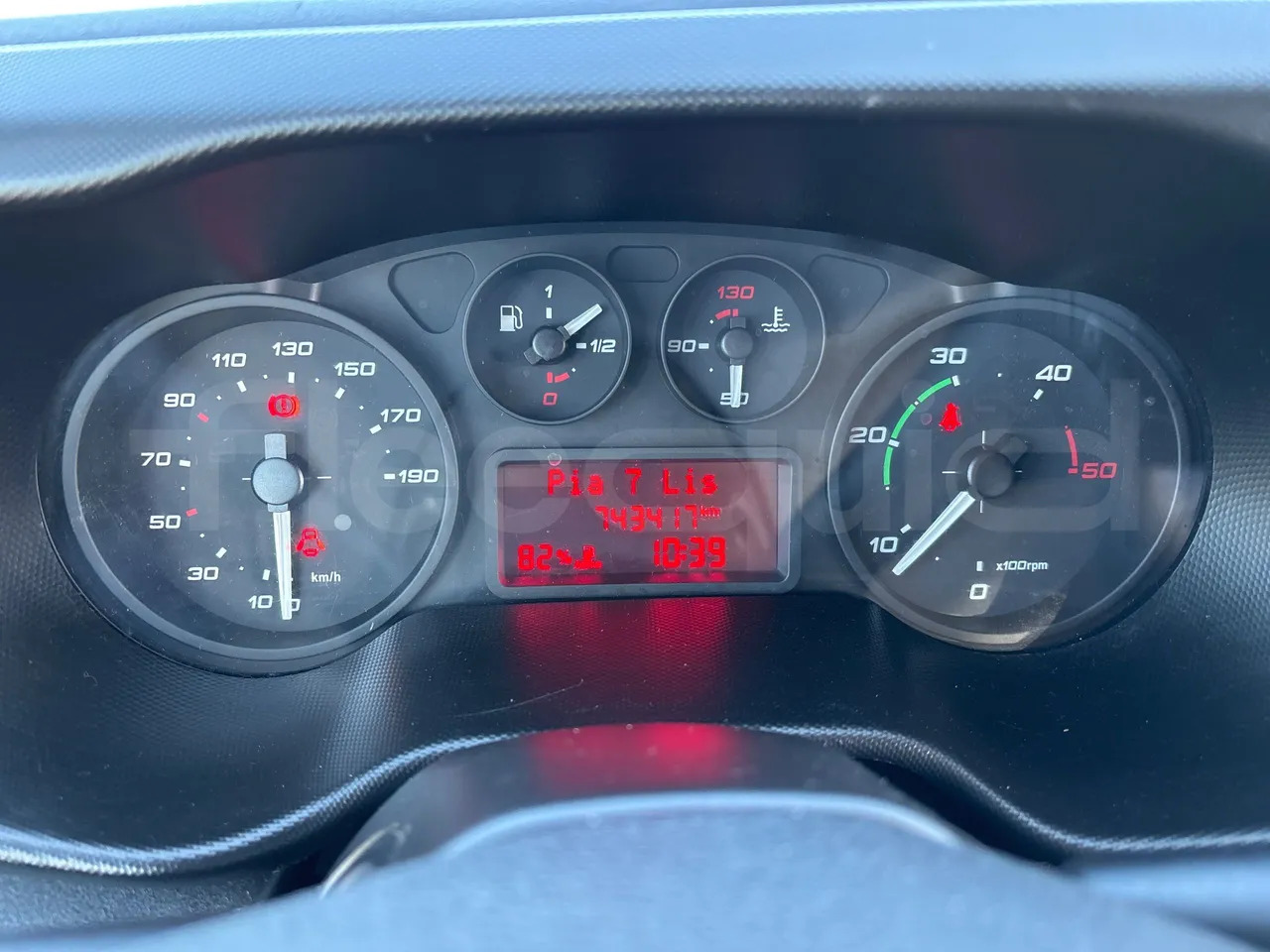 Iveco A50C17 - Xe bus mini, Xe van chở khách: hình 3 Iveco A50C17 - Xe bus mini, Xe van chở khách: hình 3