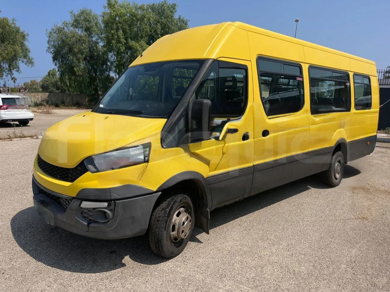 Iveco Daily - Xe buýt trường học: hình 4 Iveco Daily - Xe buýt trường học: hình 4