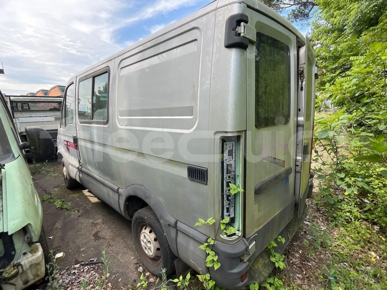 Iveco Daily - Xe bus mini, Xe van chở khách: hình 5 Iveco Daily - Xe bus mini, Xe van chở khách: hình 5