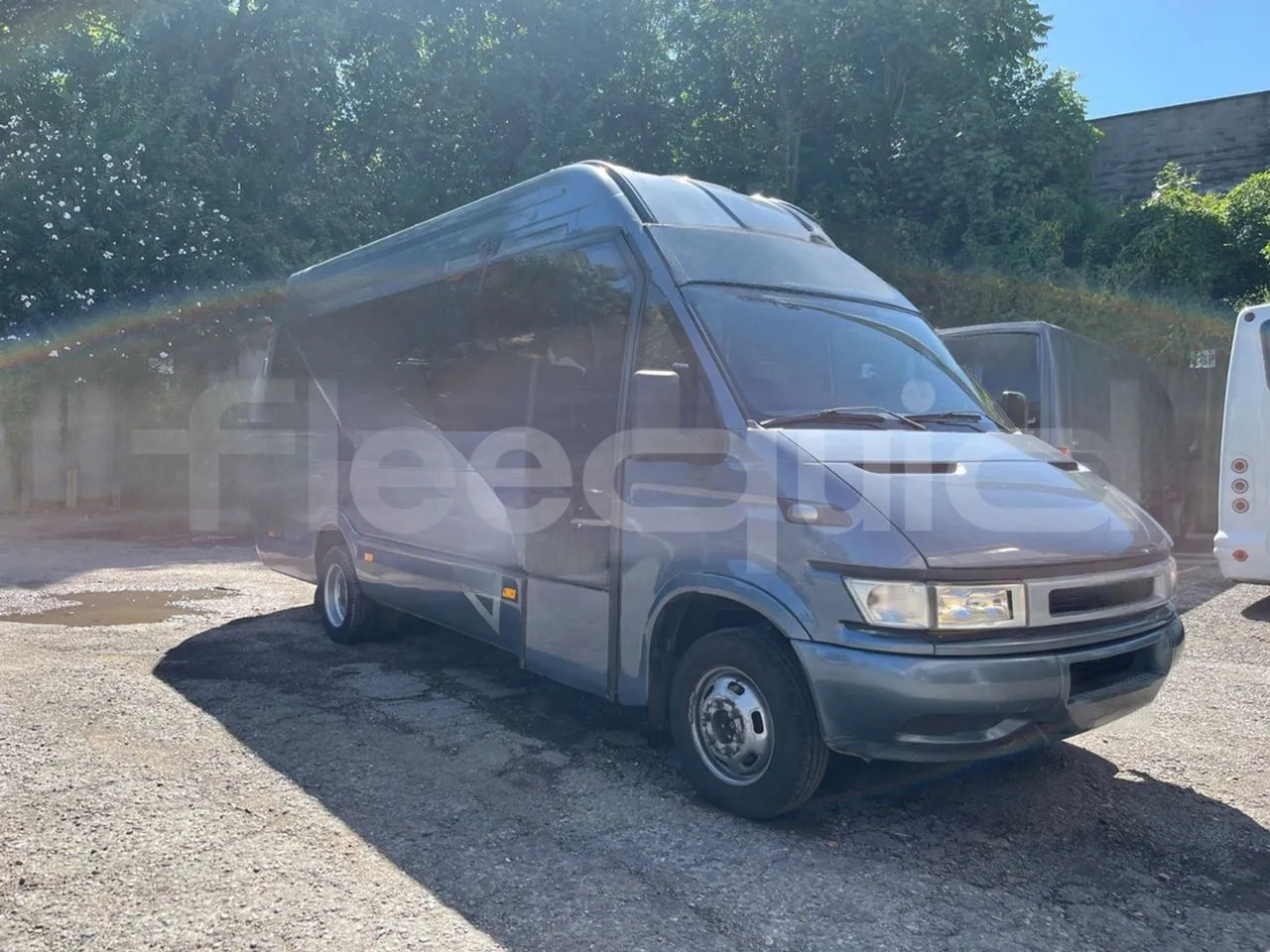 Iveco Daily - Xe bus mini, Xe van chở khách: hình 1 Iveco Daily - Xe bus mini, Xe van chở khách: hình 1