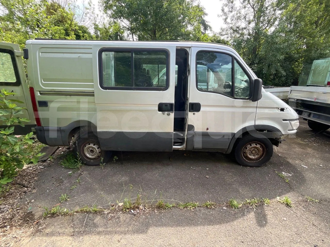 Iveco Daily - Xe bus mini, Xe van chở khách: hình 4 Iveco Daily - Xe bus mini, Xe van chở khách: hình 4