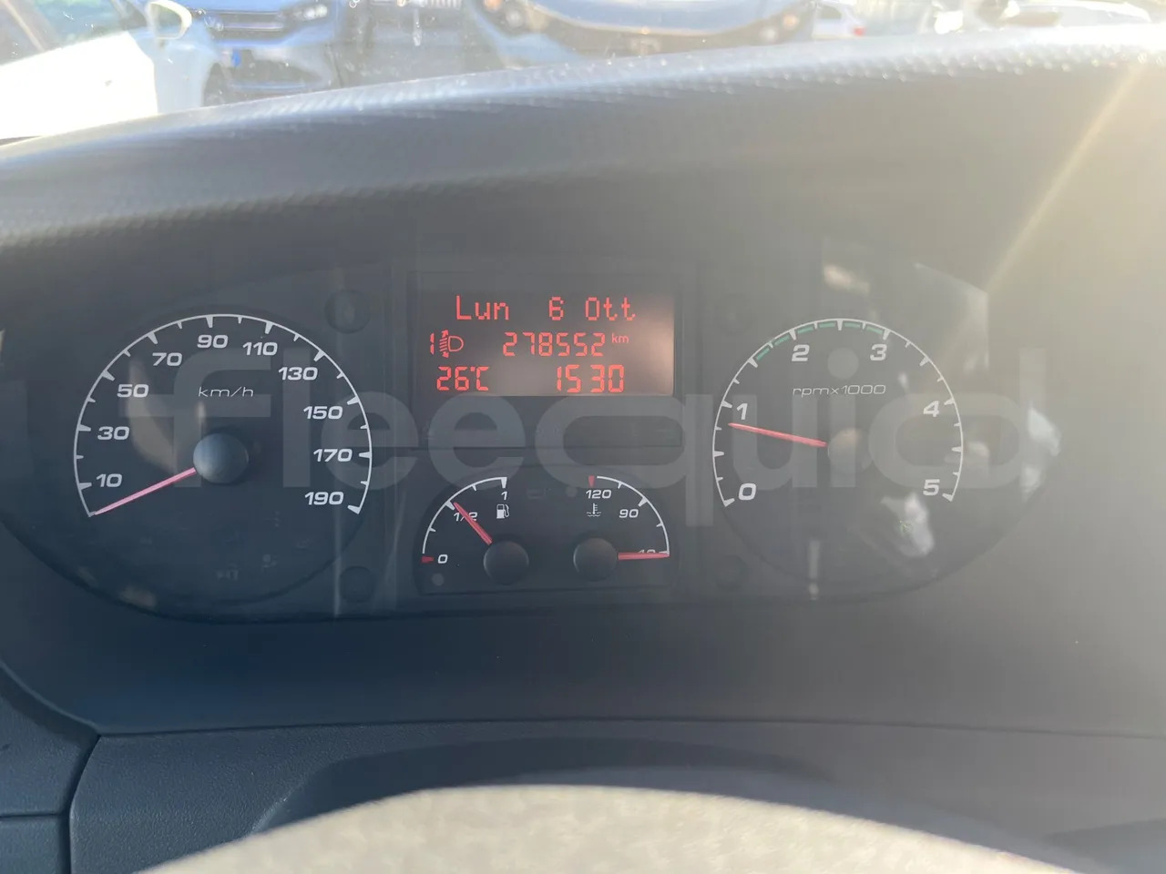 Iveco Daily - Xe bus mini, Xe van chở khách: hình 3 Iveco Daily - Xe bus mini, Xe van chở khách: hình 3