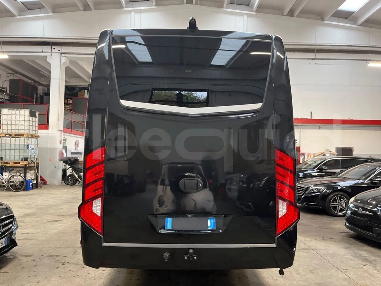 Iveco Daily - Xe bus mini, Xe van chở khách: hình 5 Iveco Daily - Xe bus mini, Xe van chở khách: hình 5