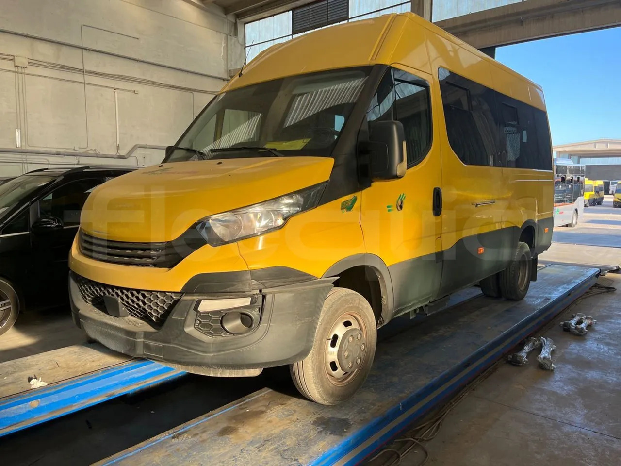 Iveco Daily - Xe buýt trường học: hình 4 Iveco Daily - Xe buýt trường học: hình 4