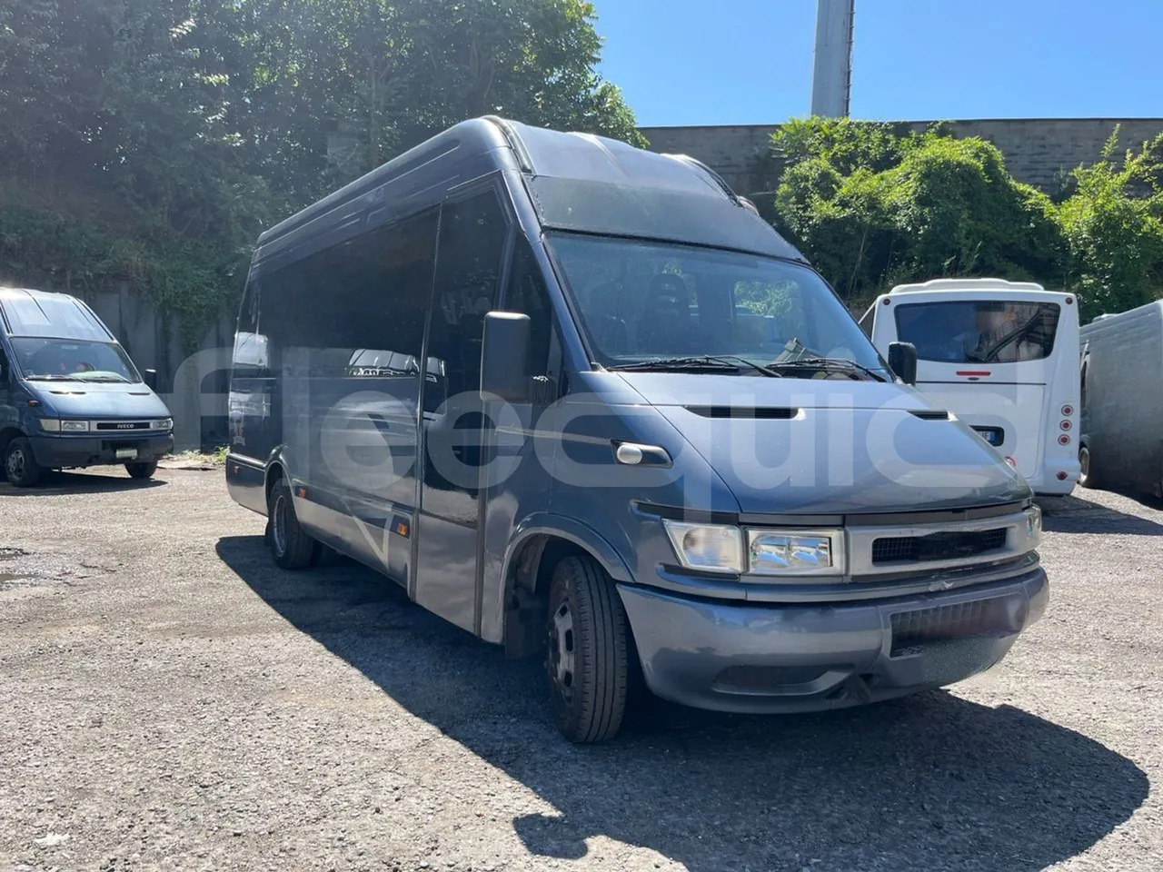 Iveco Daily - Xe bus mini, Xe van chở khách: hình 1 Iveco Daily - Xe bus mini, Xe van chở khách: hình 1