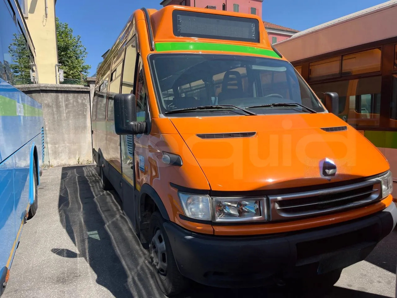 Iveco Daily - Xe bus mini, Xe van chở khách: hình 2 Iveco Daily - Xe bus mini, Xe van chở khách: hình 2