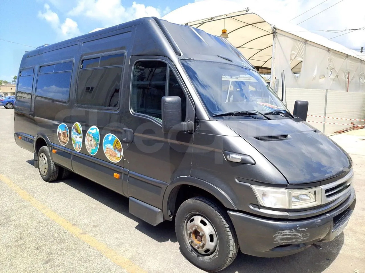 Iveco Daily - Xe bus mini, Xe van chở khách: hình 1 Iveco Daily - Xe bus mini, Xe van chở khách: hình 1