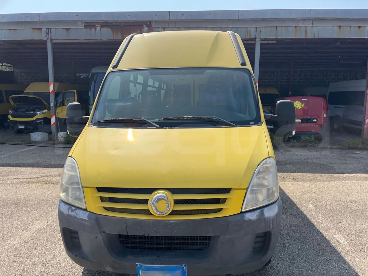 Iveco Daily - Xe buýt trường học: hình 2 Iveco Daily - Xe buýt trường học: hình 2