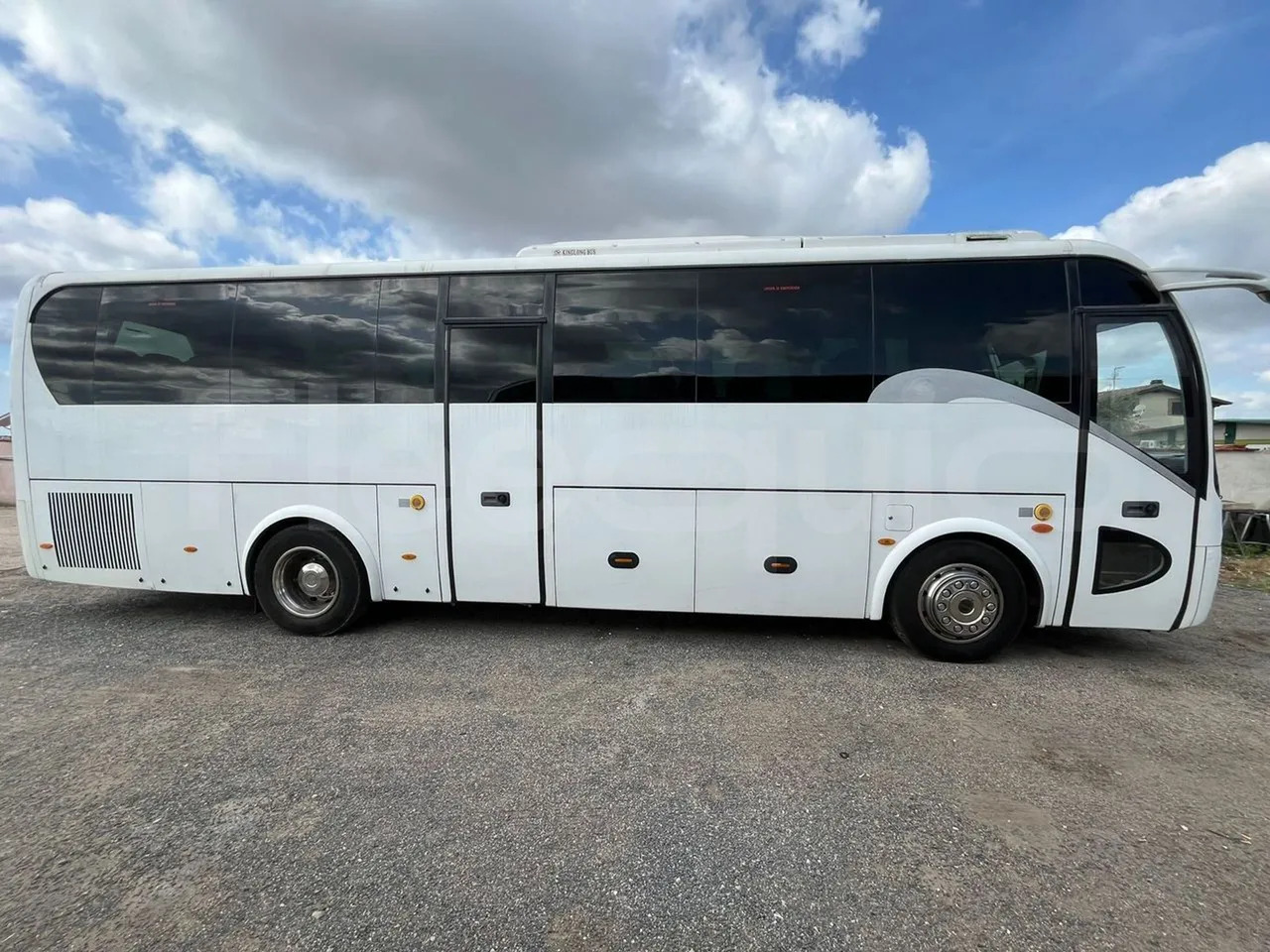 King Long XMQ6996 - Xe đò: hình 3 King Long XMQ6996 - Xe đò: hình 3