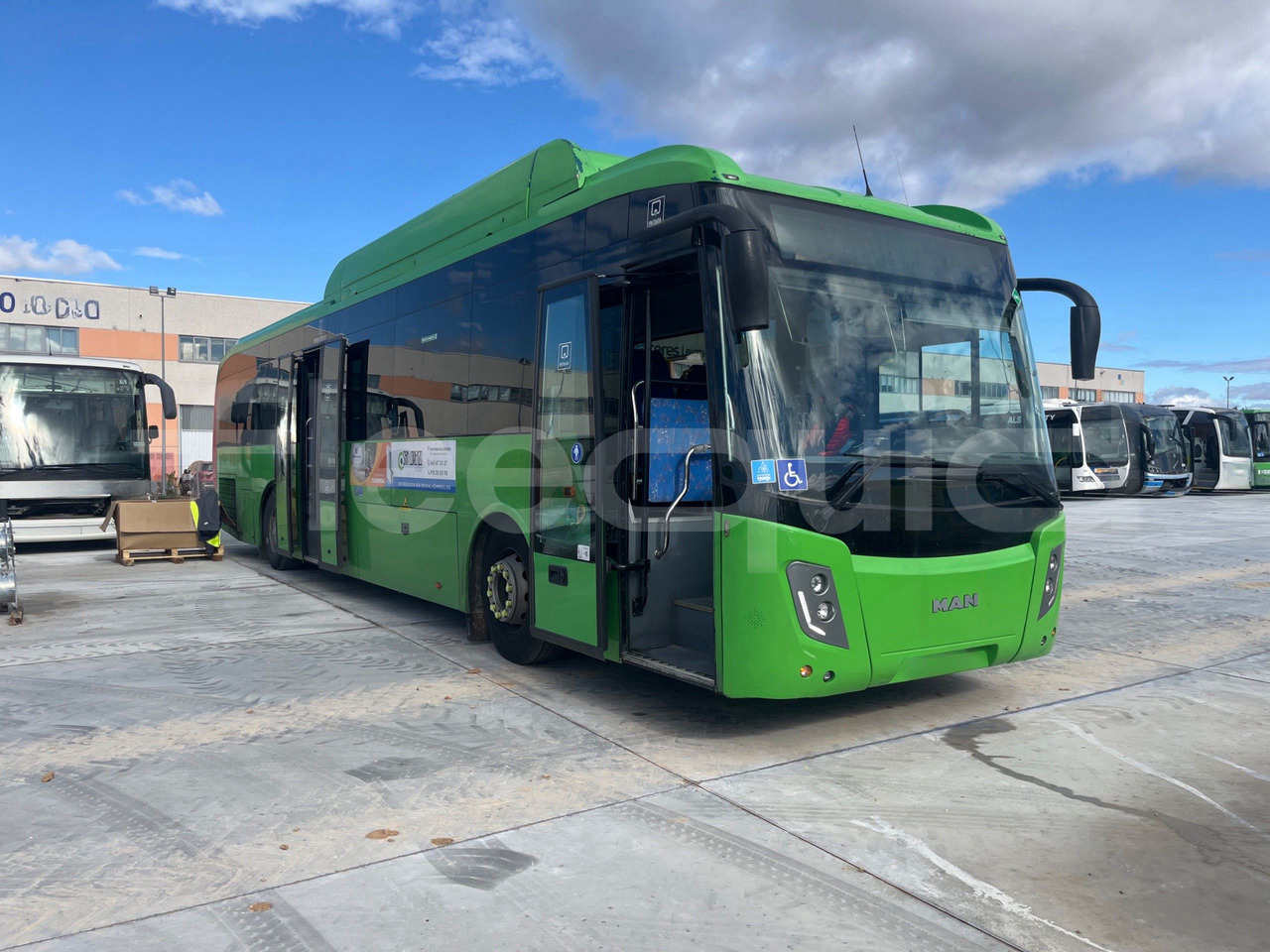 Man Castrosua - Xe bus ngoại ô: hình 1 Man Castrosua - Xe bus ngoại ô: hình 1
