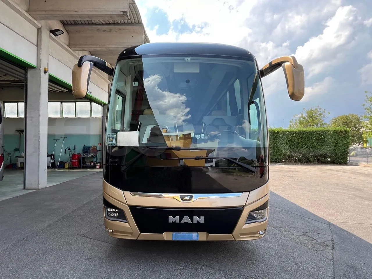 Man Lion's Coach - Xe đò: hình 2 Man Lion's Coach - Xe đò: hình 2