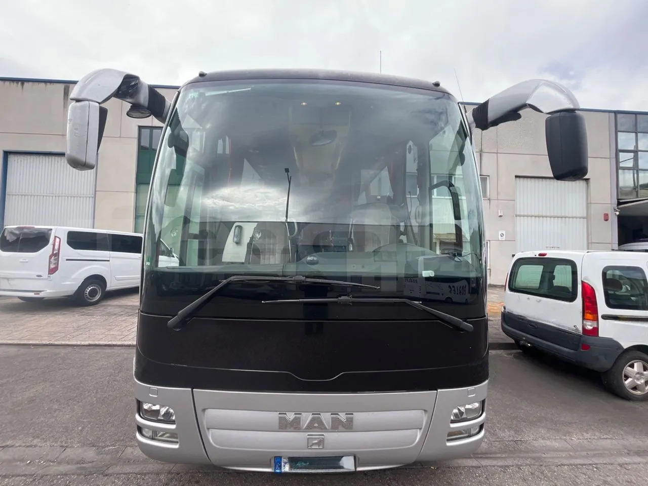Man Lion's Coach - Xe đò: hình 2 Man Lion's Coach - Xe đò: hình 2
