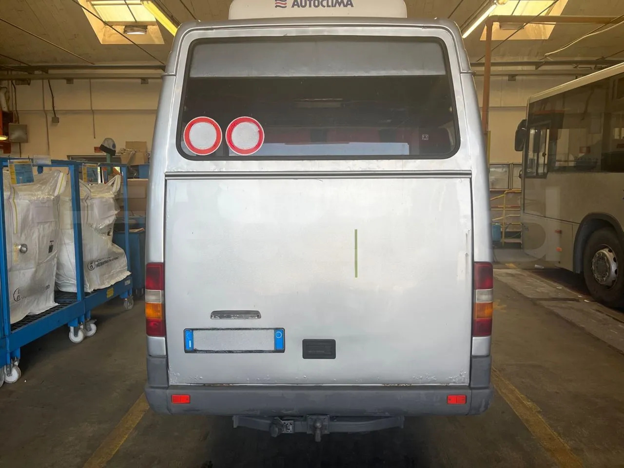 Mercedes-Benz Sprinter - Xe bus mini, Xe van chở khách: hình 5 Mercedes-Benz Sprinter - Xe bus mini, Xe van chở khách: hình 5