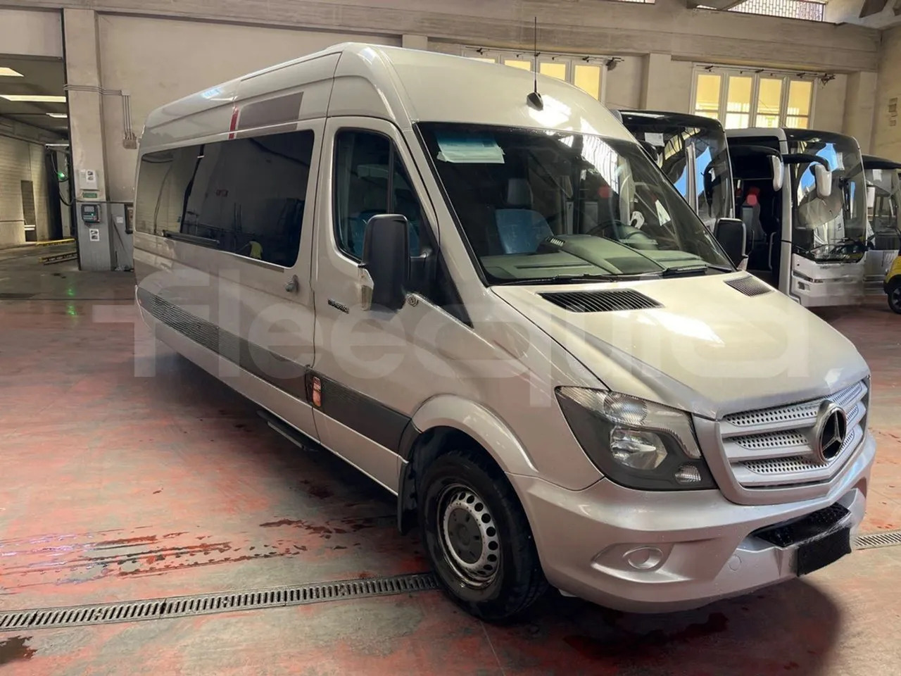 Mercedes-Benz Sprinter - Xe bus mini, Xe van chở khách: hình 1 Mercedes-Benz Sprinter - Xe bus mini, Xe van chở khách: hình 1