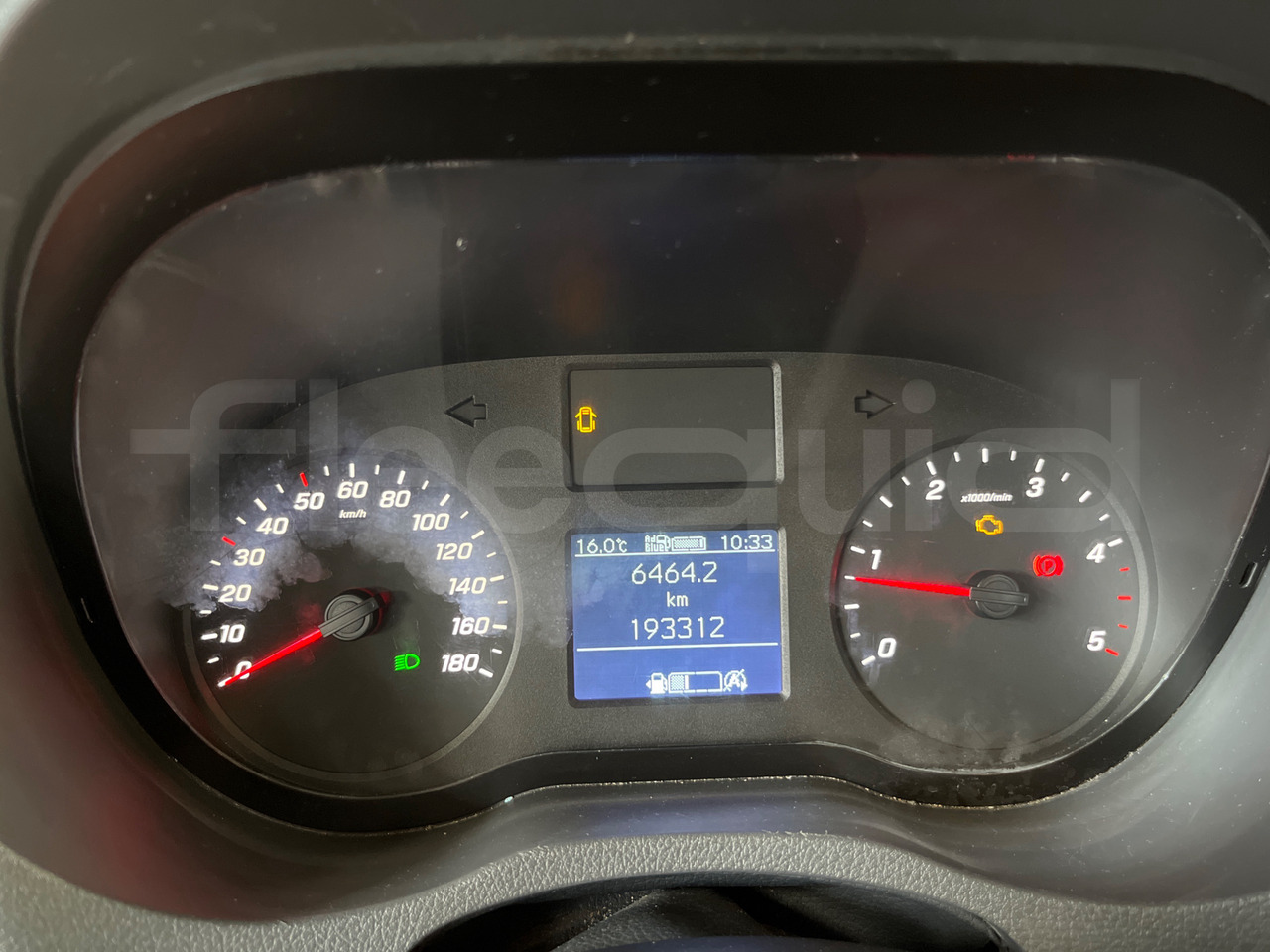 Mercedes-Benz Sprinter - Xe đò: hình 3 Mercedes-Benz Sprinter - Xe đò: hình 3