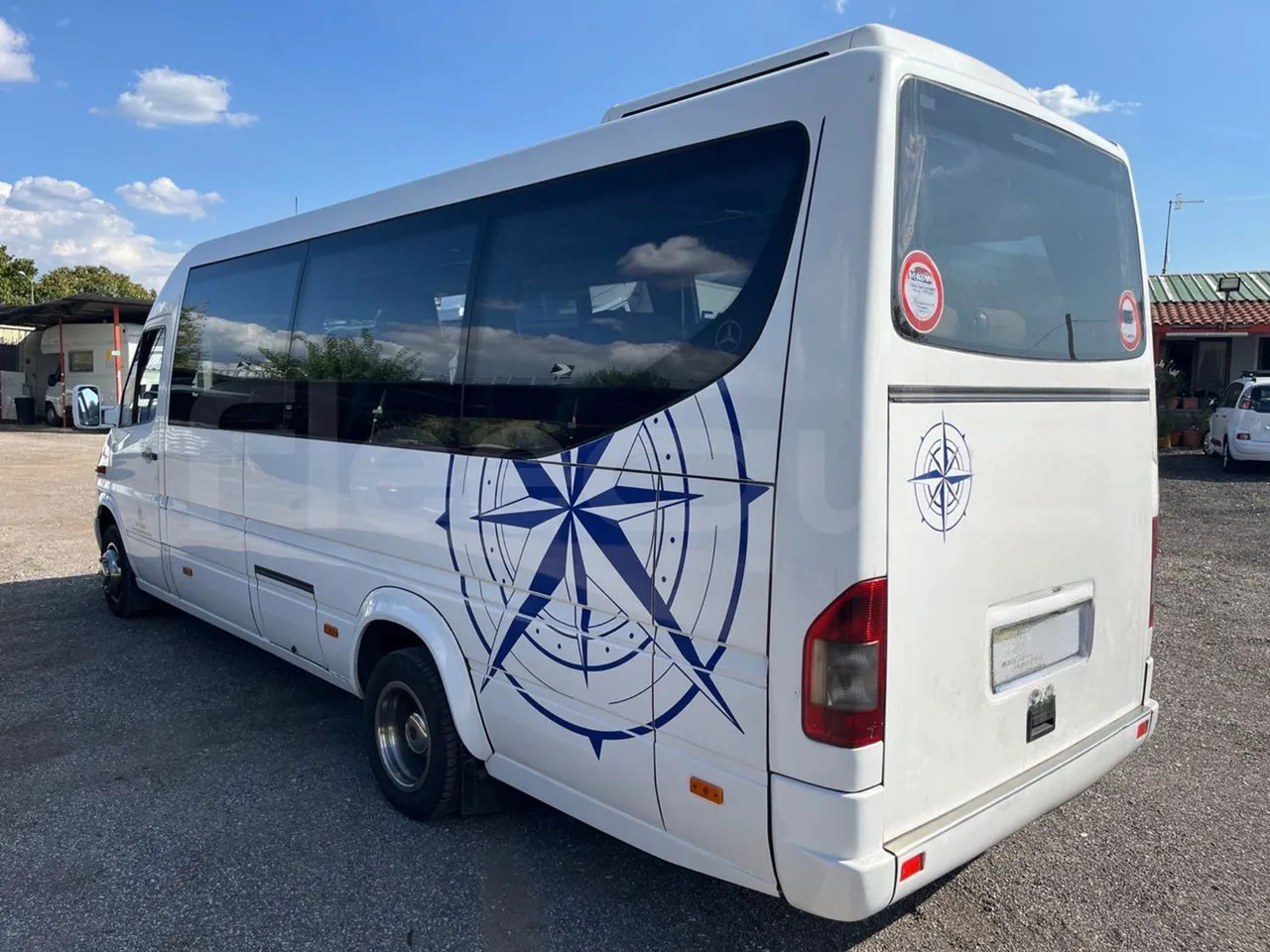 Xe bus mini, Xe van chở khách Mercedes-Benz Sprinter: hình 9