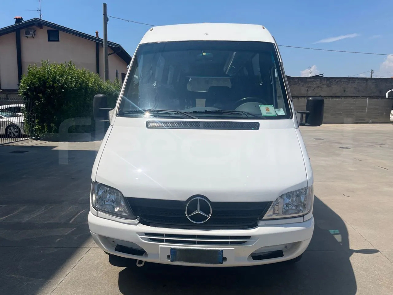 Mercedes-Benz Sprinter - Xe bus mini, Xe van chở khách: hình 2 Mercedes-Benz Sprinter - Xe bus mini, Xe van chở khách: hình 2