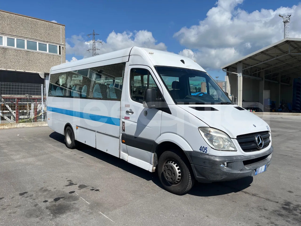 Mercedes-Benz Sprinter - Xe bus mini, Xe van chở khách: hình 1 Mercedes-Benz Sprinter - Xe bus mini, Xe van chở khách: hình 1
