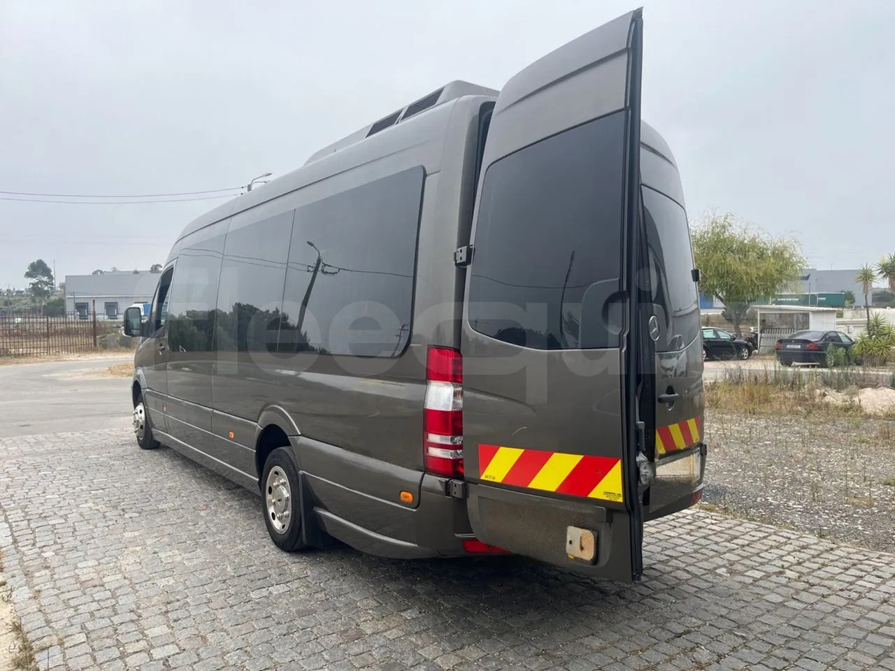 Mercedes-Benz Sprinter - Xe bus mini, Xe van chở khách: hình 5 Mercedes-Benz Sprinter - Xe bus mini, Xe van chở khách: hình 5